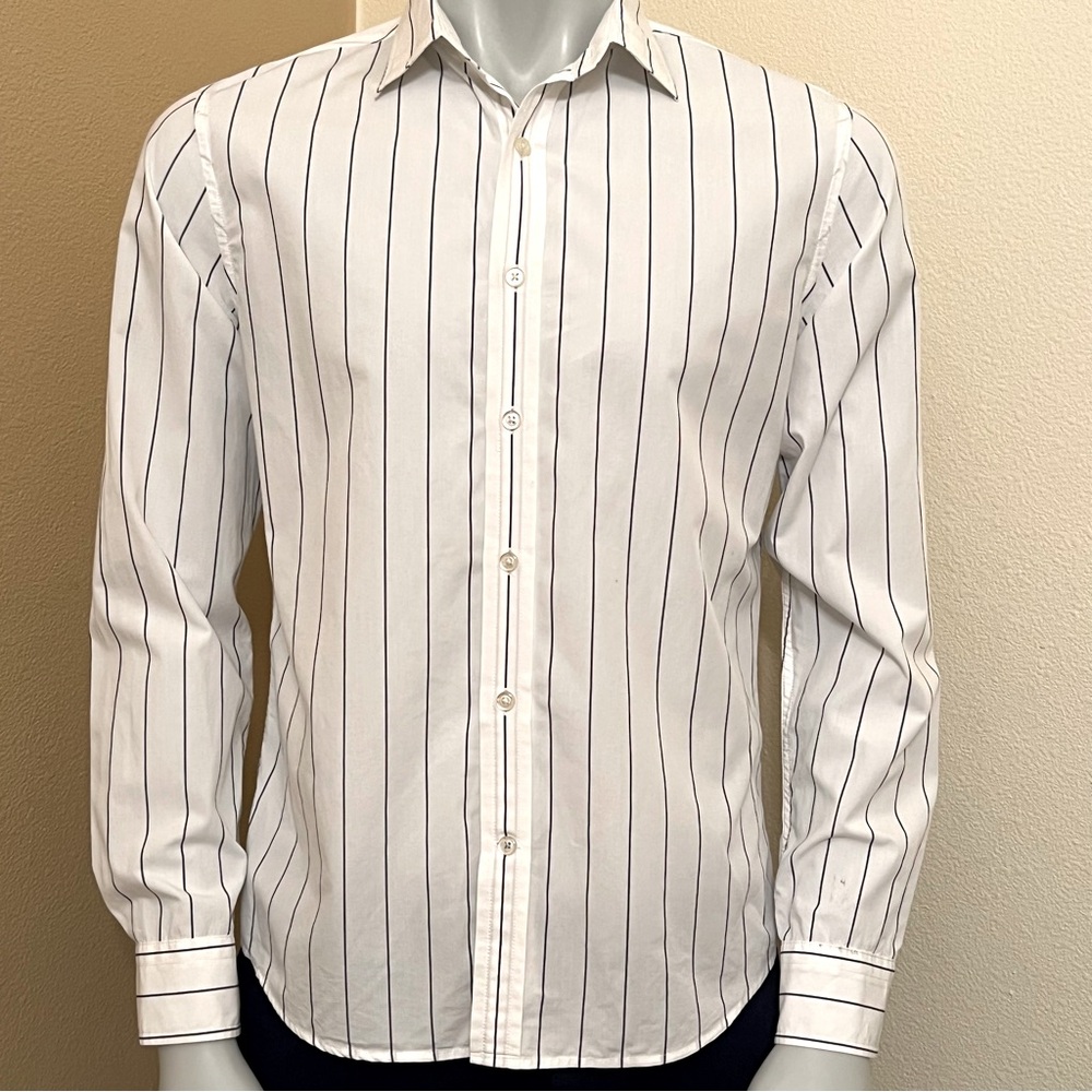 Banana Republic White With Blue Pinstripes Luxe Poplin Long Sleeve Button Shirt